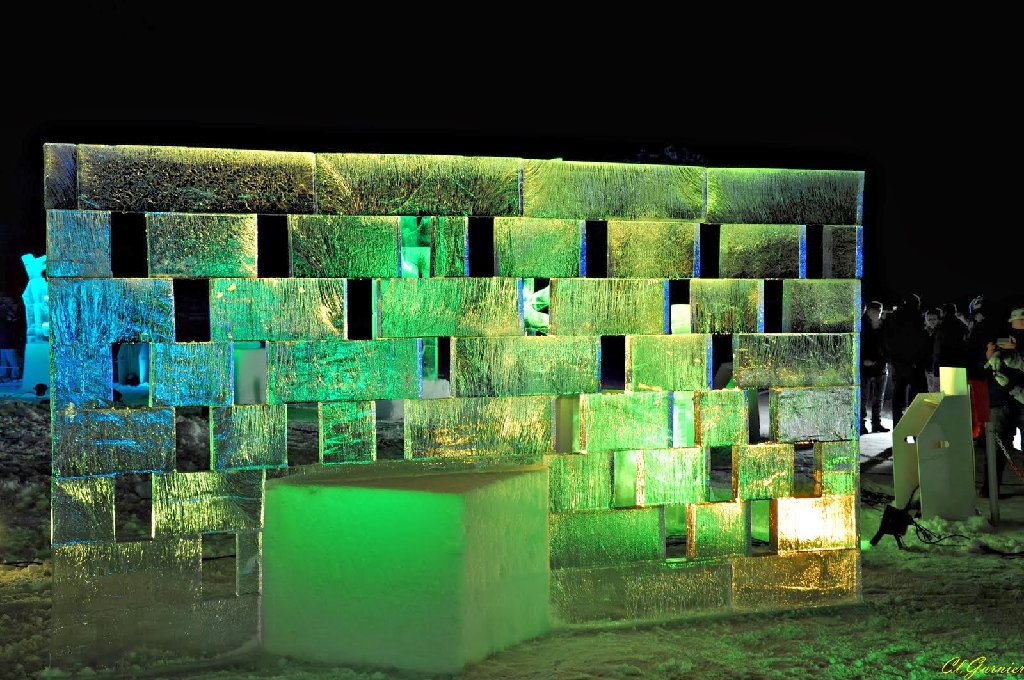 1401-348-Just-another-light-in-the-wall.JPG - Just another light in the wall - 3�me PRIX DU JURY