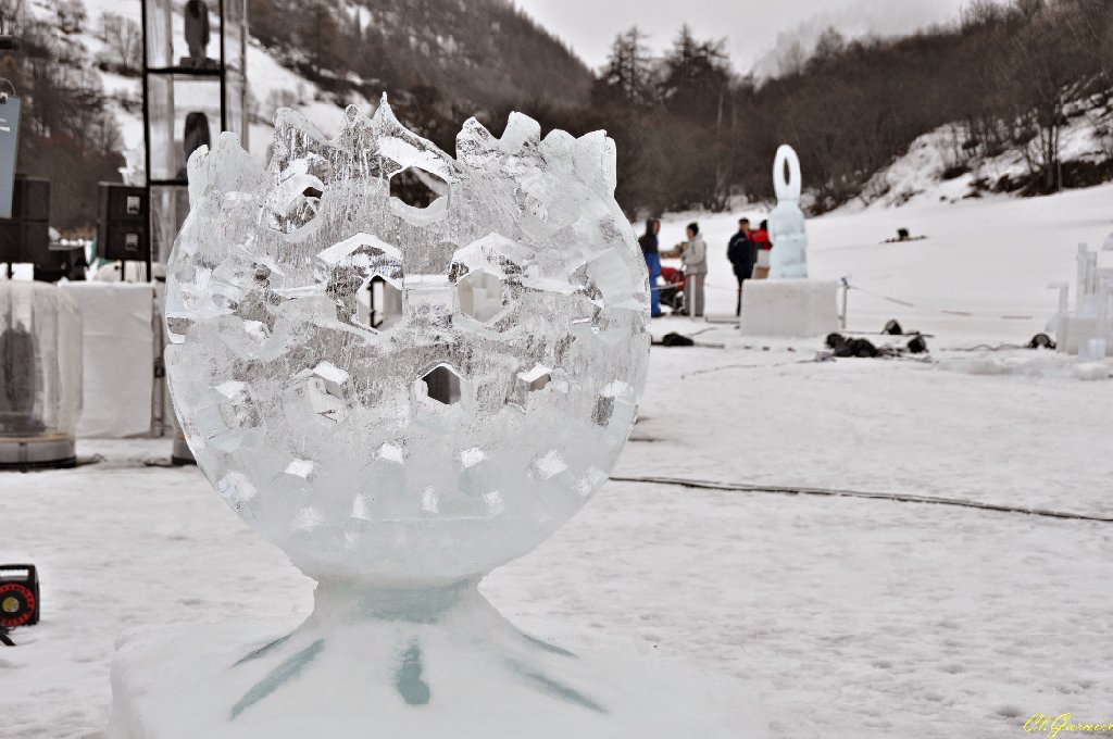 1501259_Le_Retour_de_la_Comete.JPG - Le Retour de la Com�te - Sculpture sur Glace - Valloire 2015
