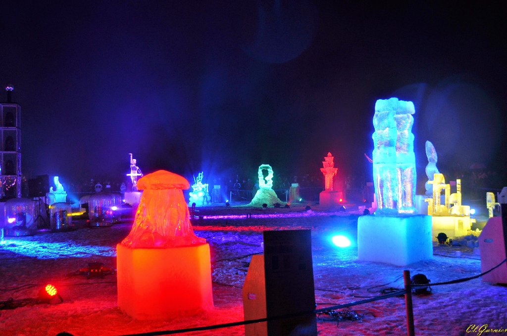 1501304_Meduse.JPG - M�duse - Sculpture sur Glace - Valloire 2015